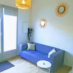 Maisonnette Proche Du Marin