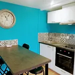 Maisonnette Proche Du Marin *