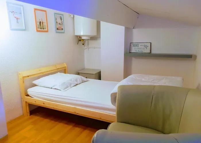 Maisonnette Proche Du Marin *