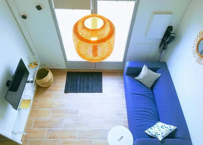 Maisonnette Proche Du Marin *