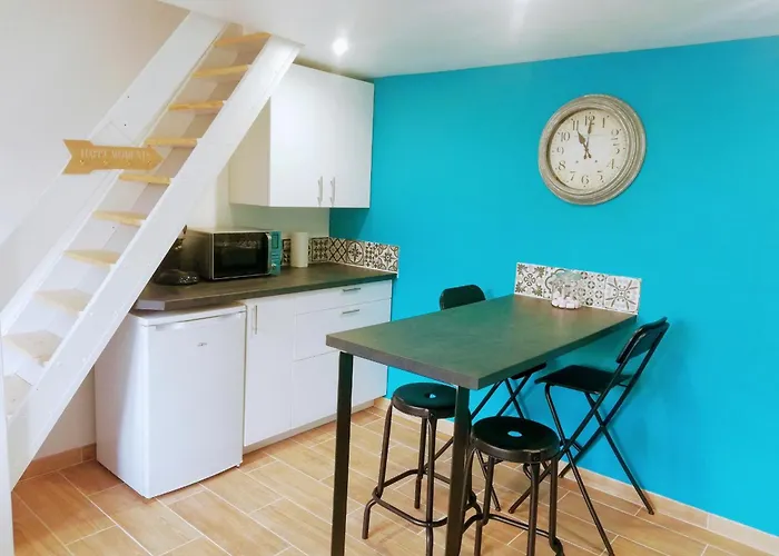 Maisonnette Proche Du Marin *